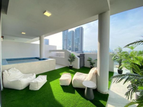 2 Bedroom penthouse with private pool